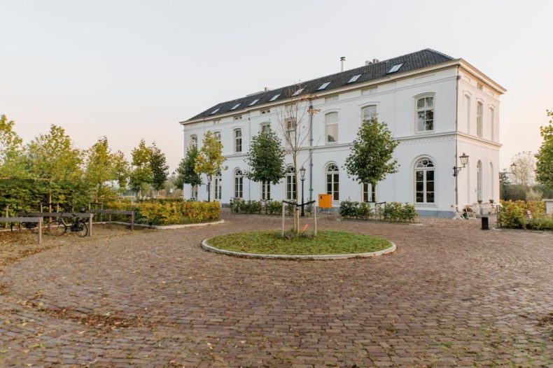 Boutiquehotel De Witte Dame in pittoresk Abcoude