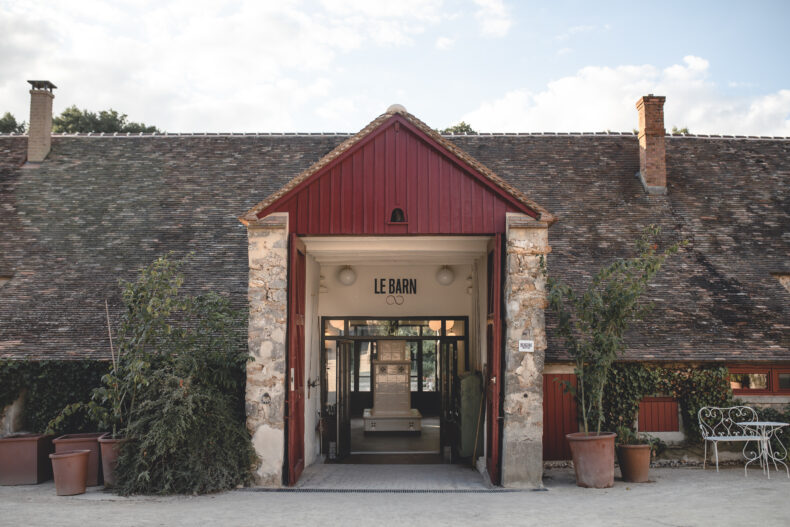 Hotel Le Barn vlakbij Parijs is een authentieke slow escape